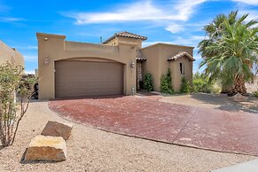 Relax & Rejuvenate: Pool, Sauna & Gym 3 Bedroom Home by RedAwning