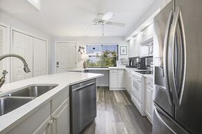 Loggerhead 282 2 Bedroom Condo by RedAwning