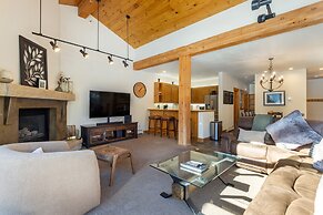 8721 Ski Tip Townhomes 4 Bedroom Townhouse by RedAwning