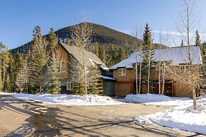 8721 Ski Tip Townhomes 4 Bedroom Townhouse by RedAwning