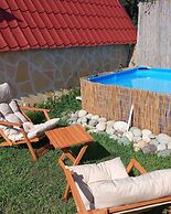 Tenora Suit Bungalov