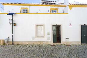 Yellow Stripe in Tavira