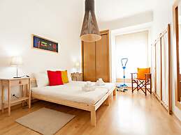 Alameda in Faro With 2 Bedrooms and 2 Bathrooms