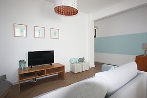 Jara in Tavira With 3 Bedrooms and 1 Bathrooms