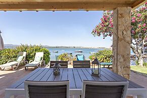 Villa Lydia in Faro With 3 Bedrooms and 1 Bathrooms