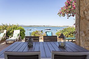 Villa Lydia in Faro With 3 Bedrooms and 1 Bathrooms