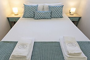 Villa Lydia in Faro With 3 Bedrooms and 1 Bathrooms