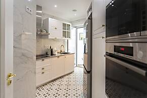 Blue Peacock in Faro