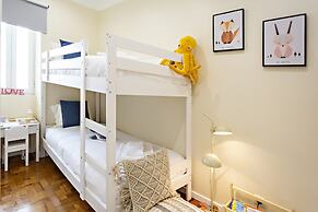 Blue Peacock in Faro