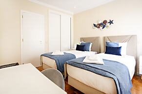 Blue Peacock in Faro