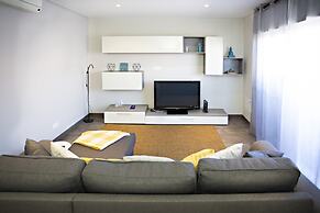 Tabira Apartment Concei o