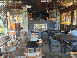 Demhat Hotel Old City