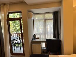 Demhat Hotel Old City