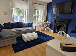 City Centre Duplex Sleeps 4 H9