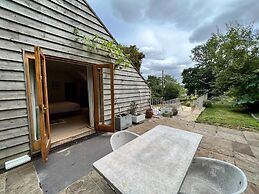 Beautiful Cottage Near Bath