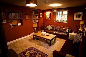 Beautiful Cottage Near Bath