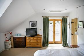 Beautiful Cottage Near Bath