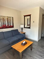 Mike Wiegele Helicopter Skiing