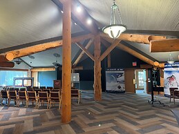 Mike Wiegele Helicopter Skiing