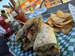 Mike Wiegele Helicopter Skiing