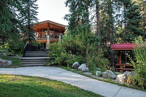 Mike Wiegele Helicopter Skiing