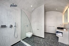 Felicity Cave Suites - Santorini