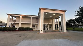 Carom Inn Denham Springs-Baton Rouge
