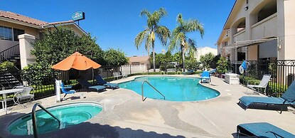 Formosa Inn