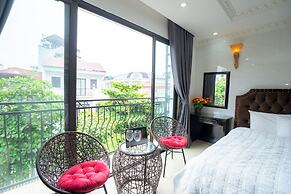 Golden Rose Premium Hotel