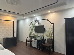 Golden Rose Premium Hotel
