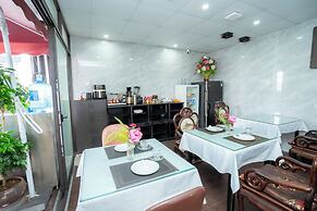 Golden Rose Premium Hotel