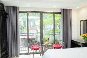 Golden Rose Premium Hotel