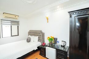 Golden Rose Premium Hotel