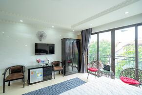 Golden Rose Premium Hotel