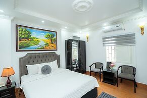 Golden Rose Premium Hotel