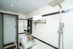 Golden Rose Premium Hotel