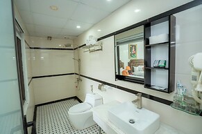 Golden Rose Premium Hotel