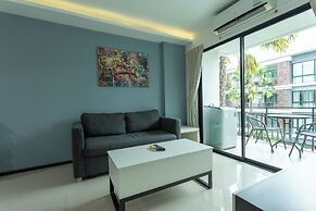 100mBeachfront gym Swimming Pools c100