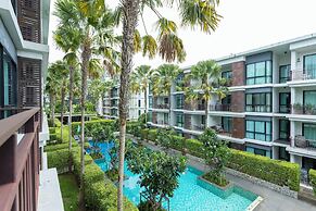 100mBeachfront gym Swimming Pools c100