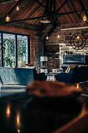 The Stables - Unique Conversion With hot tub