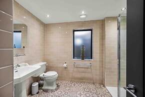 The Stables - Unique Conversion With hot tub