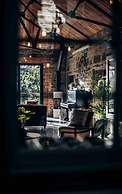 The Stables - Unique Conversion With hot tub