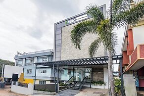 Treebo De Cloud 9 Regency