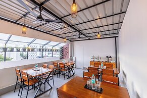 Treebo De Cloud 9 Regency