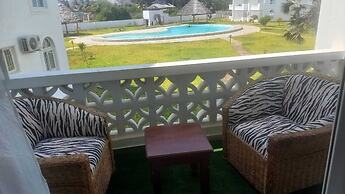 Lux Suites Kijani Beach Apartments