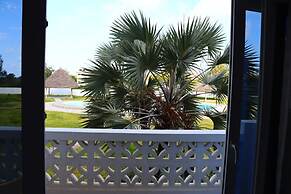 Lux Suites Kijani Beach Apartments