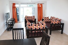 Lux Suites Kijani Beach Apartments
