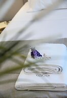 Loena Luxury Suites