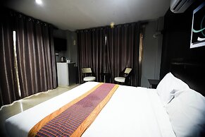 Golden Star Pattaya