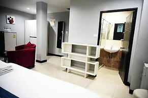 Golden Star Pattaya
